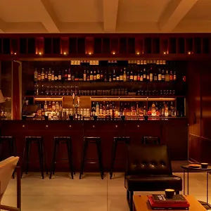 4* Hotell Arlo Nomad