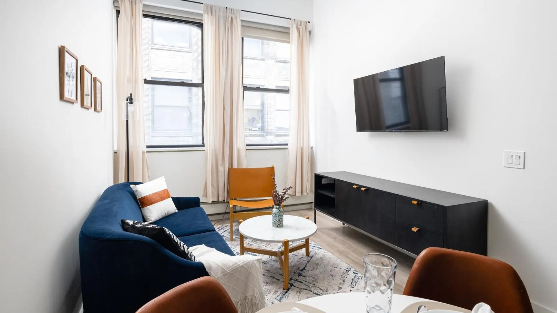 Spacious Luxury 2Bd Downtown Gym W/D Doorman contacts